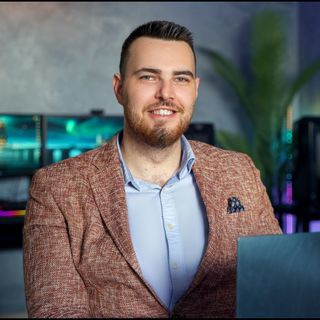 Mircea R.